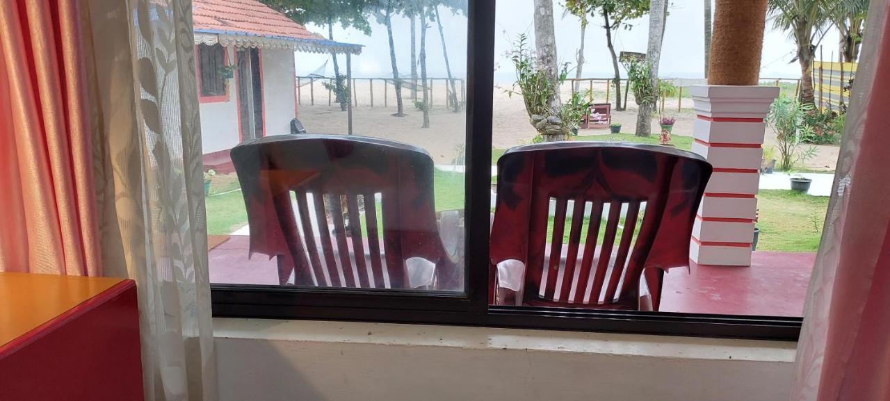 Marari Phoenix Beach Homestay Mararikulam Exterior photo